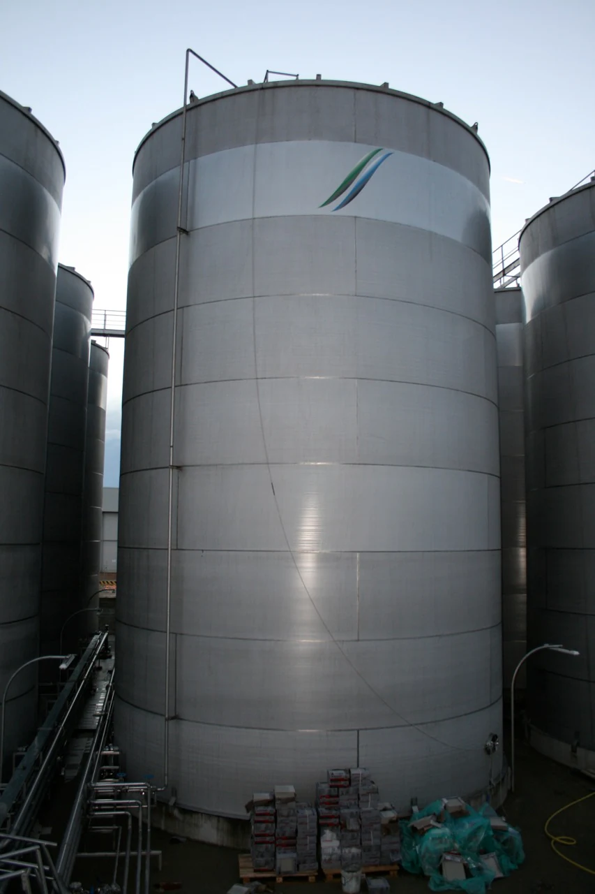 Bulk liquid product storage tanks operated by Stock Sinergy Civiterminal
